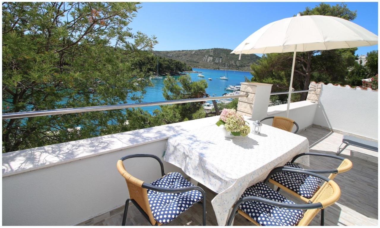 Apartments Elvi - Amazing Position & Parking Primošten Εξωτερικό φωτογραφία
